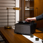HYM Seed Vinyl Turntable, Black leather - Image 3